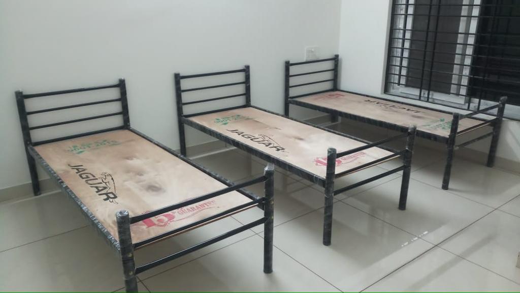 MM Furniture - Latest update - Metal Double Bed Without Storage In Bangalore